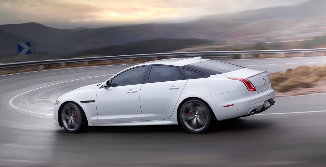 На российский рынок выходит обновлённый флагманский седан Jaguar XJ