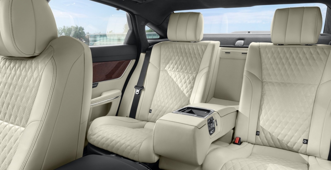 На российский рынок выходит обновлённый флагманский седан Jaguar XJ